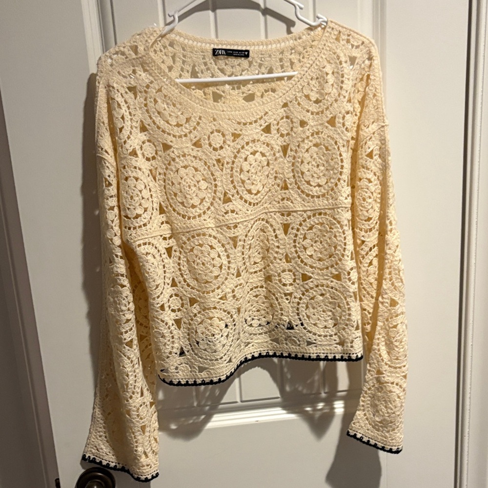 Zara Beige Crochet Knit Top